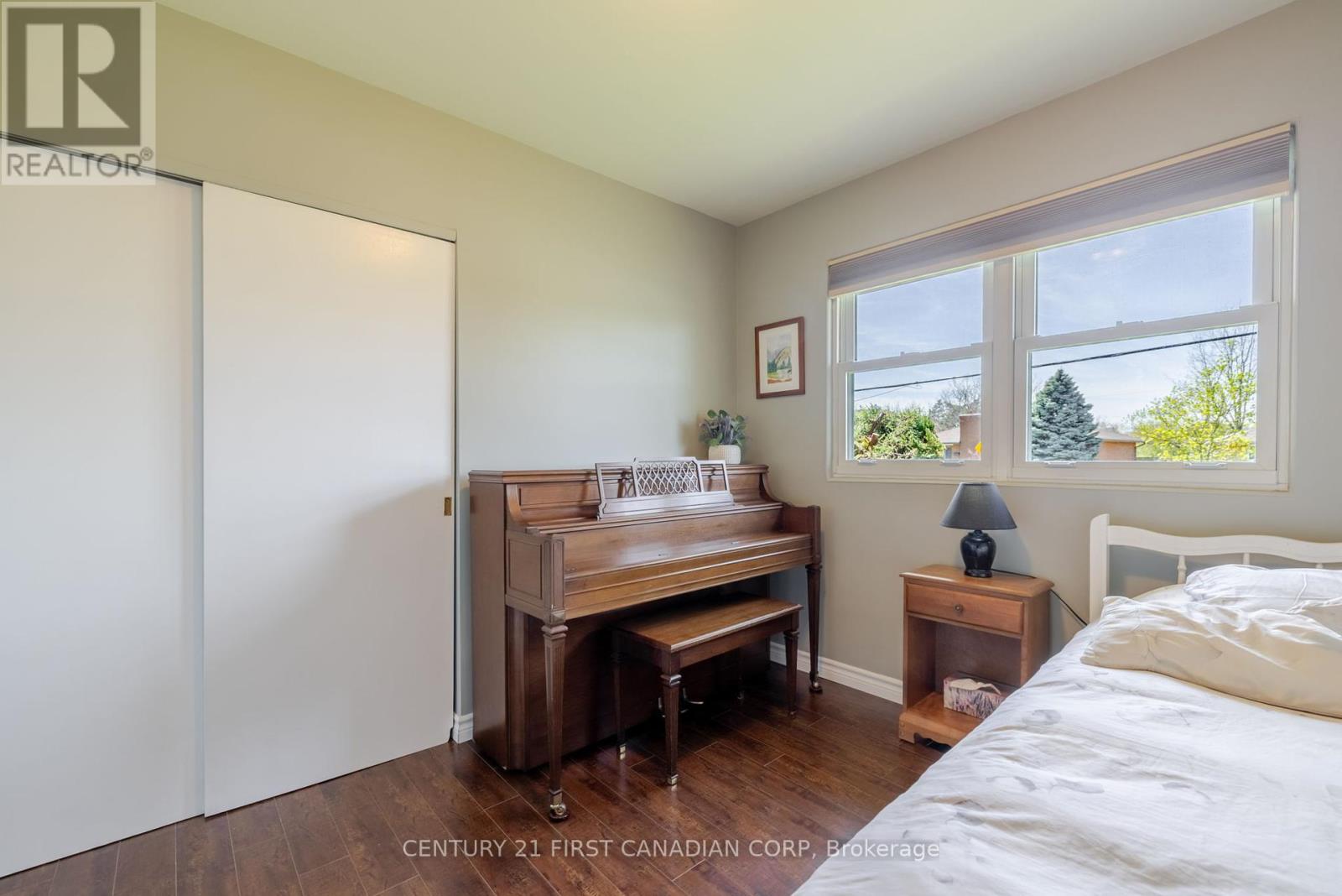 460 Beachwood Avenue, London South, Ontario  N6J 3K1 - Photo 27 - X12452782