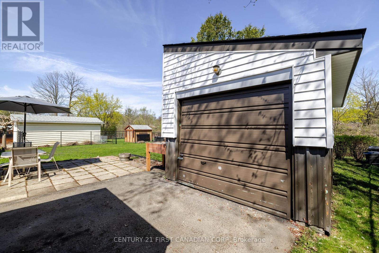 460 Beachwood Avenue, London South, Ontario  N6J 3K1 - Photo 48 - X12452782
