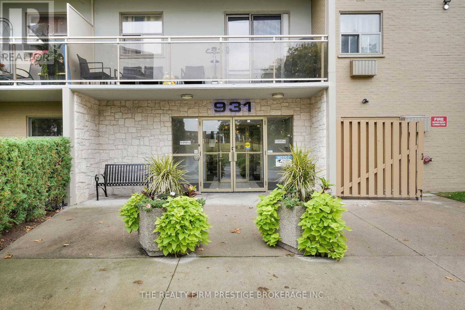 508 - 931 Wonderland Road S, London South, Ontario  N6K 2X6 - Photo 2 - X12452786