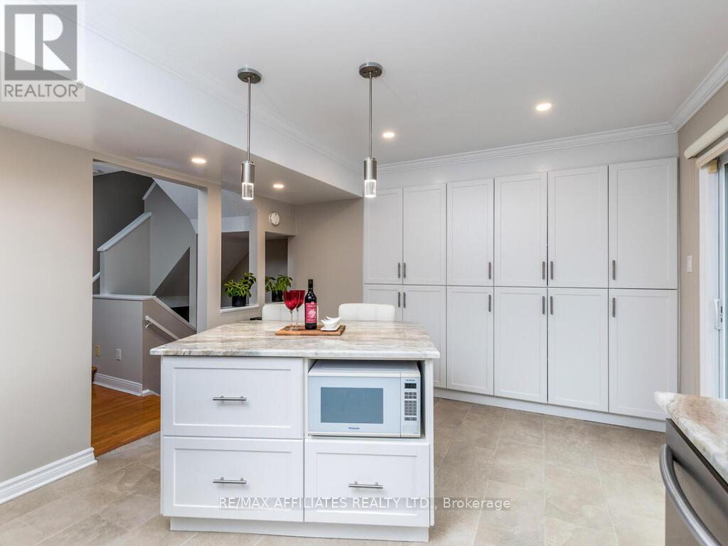 203 Booth Street, Ottawa, Ontario  K1R 7V4 - Photo 16 - X12452787
