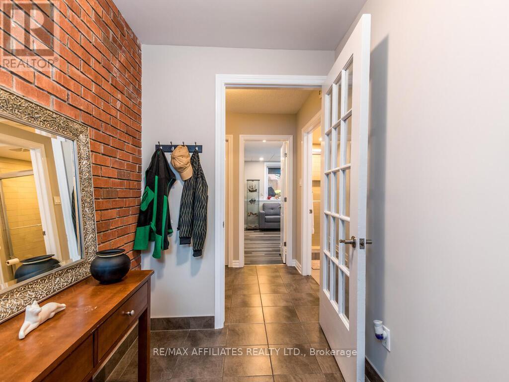 203 Booth Street, Ottawa, Ontario  K1R 7V4 - Photo 5 - X12452787