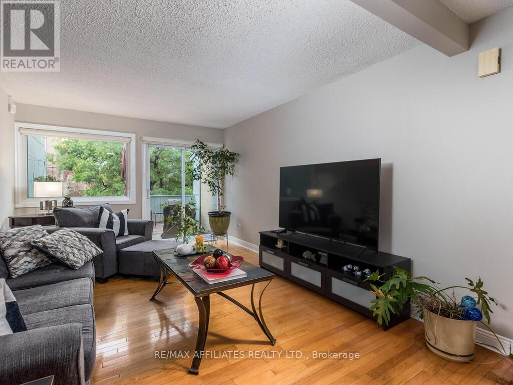 203 Booth Street, Ottawa, Ontario  K1R 7V4 - Photo 8 - X12452787