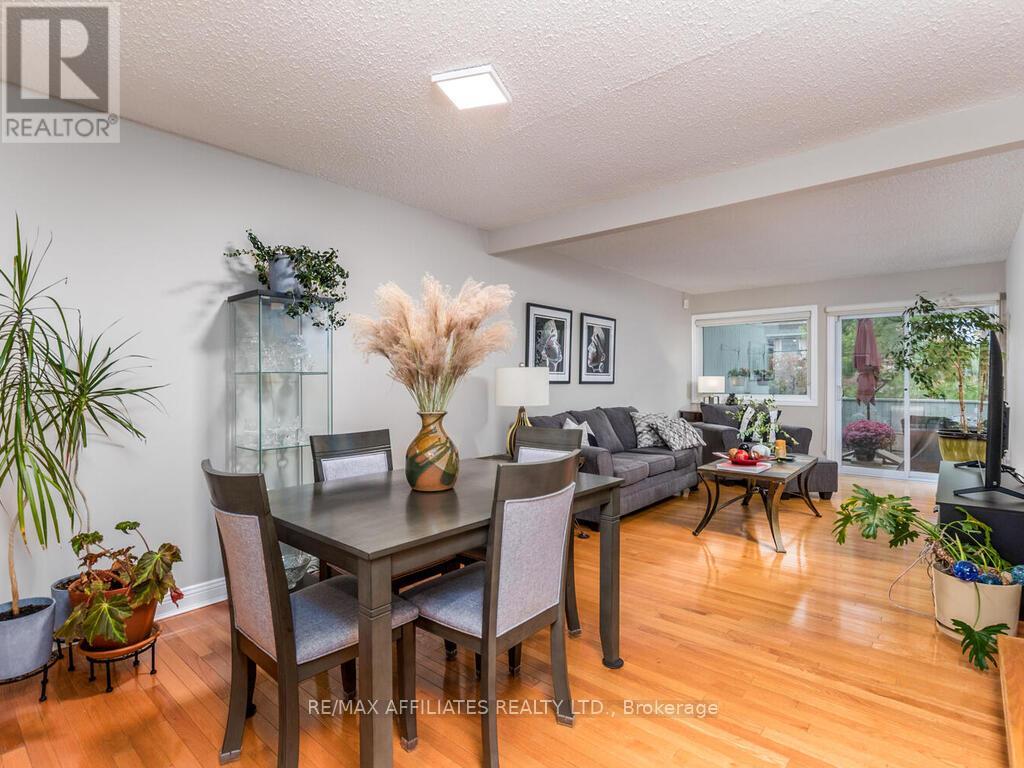 203 Booth Street, Ottawa, Ontario  K1R 7V4 - Photo 9 - X12452787