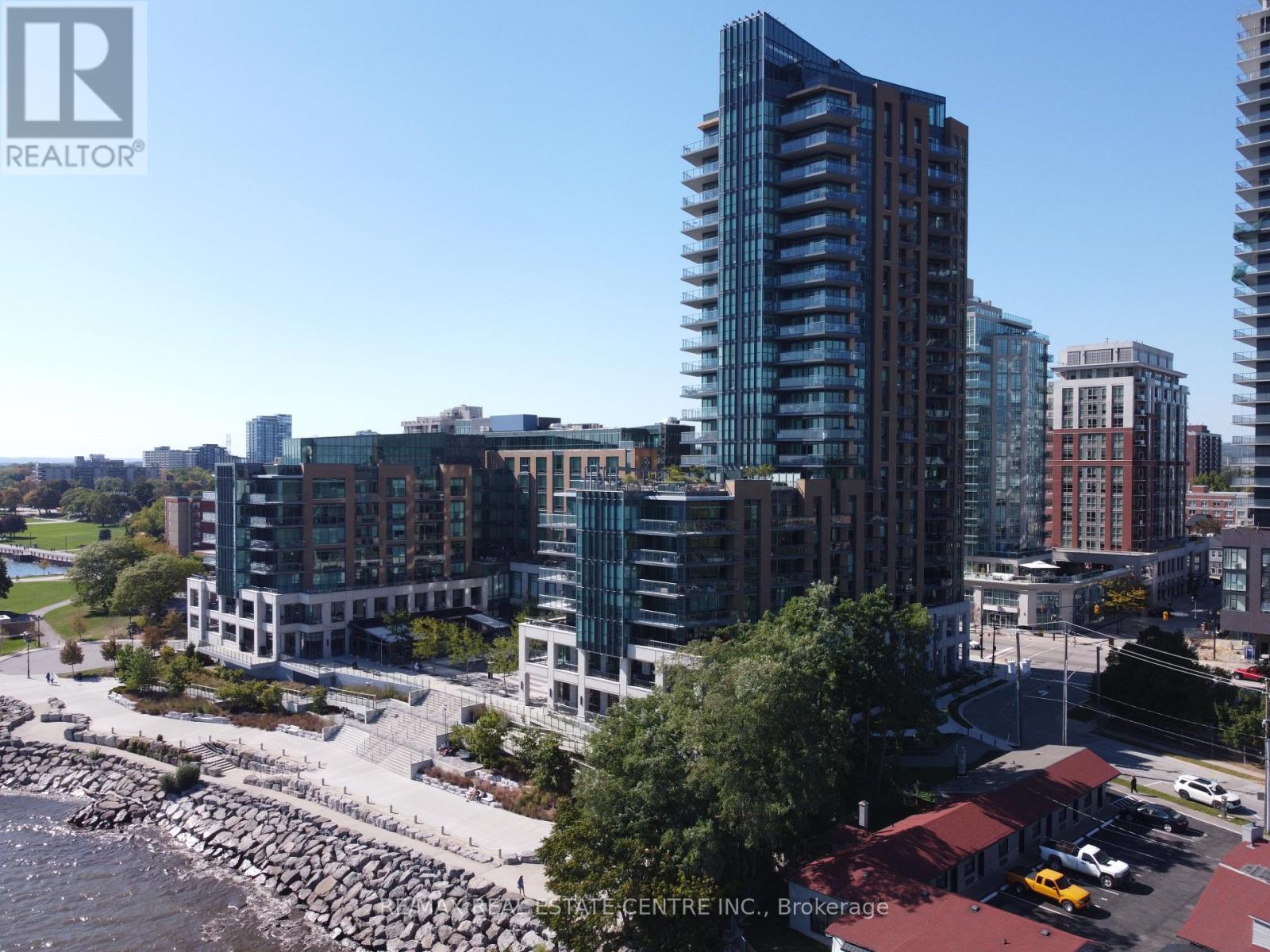 405 - 2060 Lakeshore Road, Burlington (Brant), Ontario  L7R 0G2 - Photo 1 - W12452642