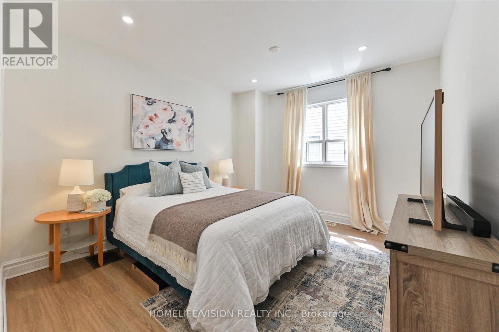 406 Nairn Avenue, Toronto, Ontario  M6E 4J3 - Photo 15 - W12452666
