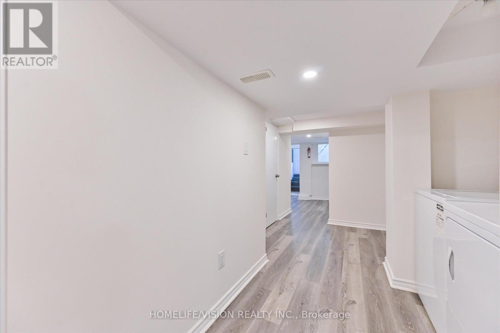 406 Nairn Avenue, Toronto, Ontario  M6E 4J3 - Photo 24 - W12452666