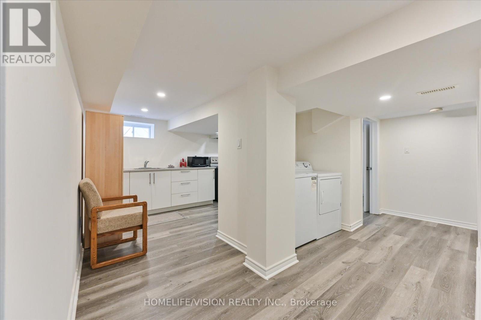 406 Nairn Avenue, Toronto, Ontario  M6E 4J3 - Photo 25 - W12452666