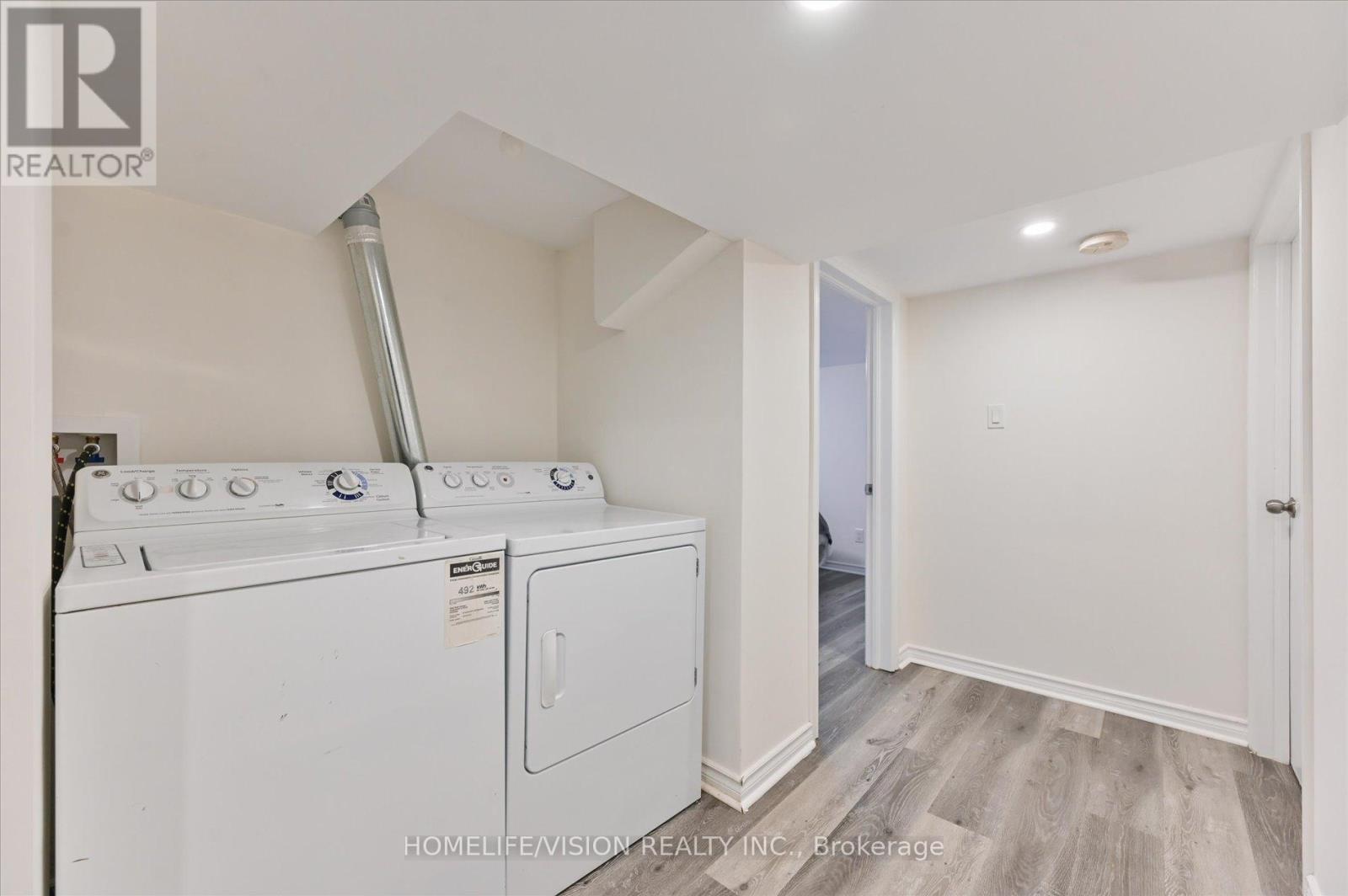 406 Nairn Avenue, Toronto, Ontario  M6E 4J3 - Photo 30 - W12452666