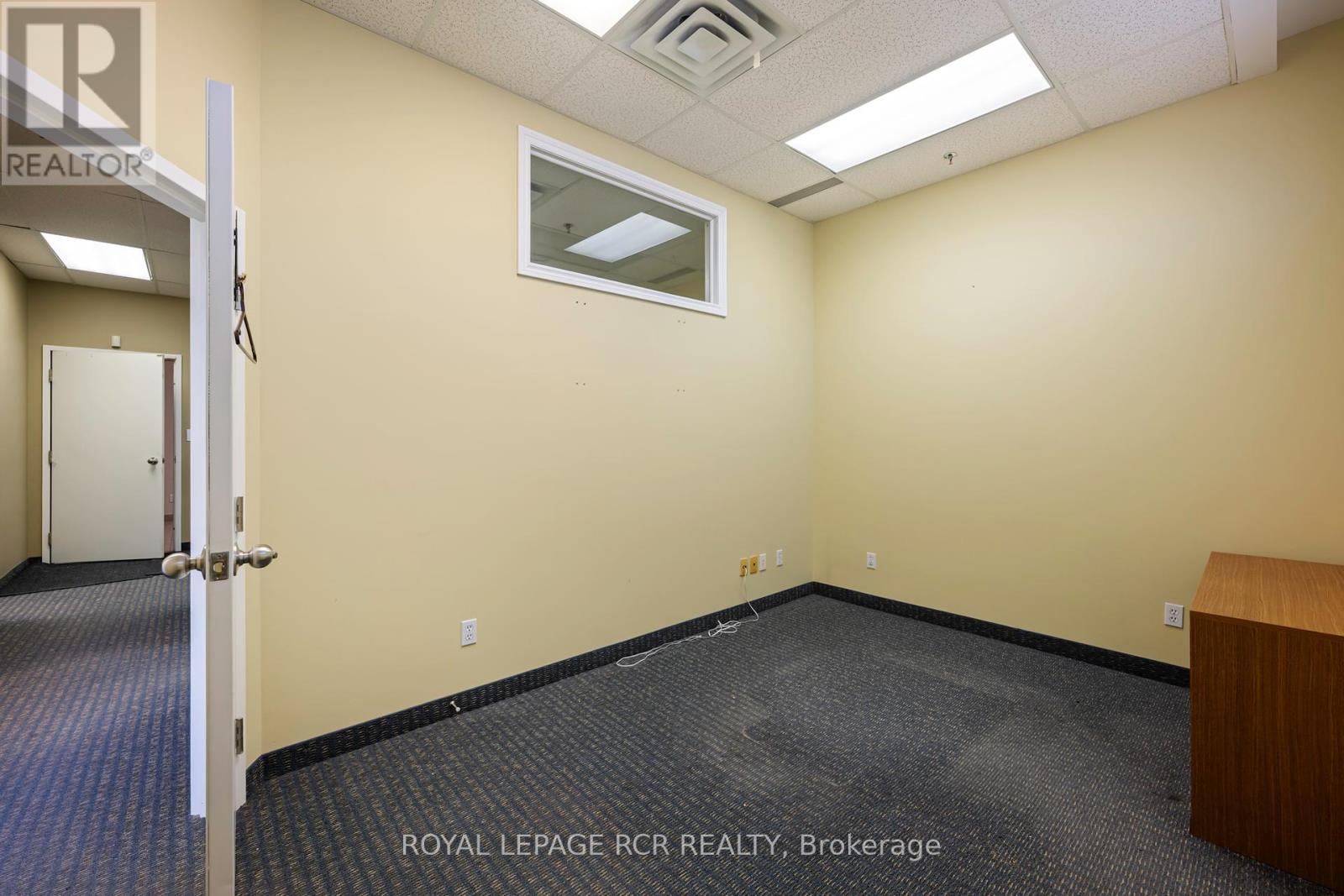 201, 202, 203, 204, 205 - 190 Broadway, Orangeville, Ontario  L9W 1K3 - Photo 16 - W12452684