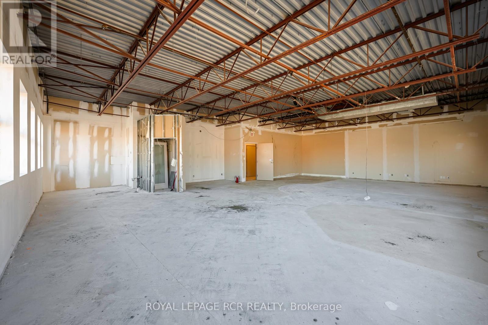201, 202, 203, 204, 205 - 190 Broadway, Orangeville, Ontario  L9W 1K3 - Photo 26 - W12452684