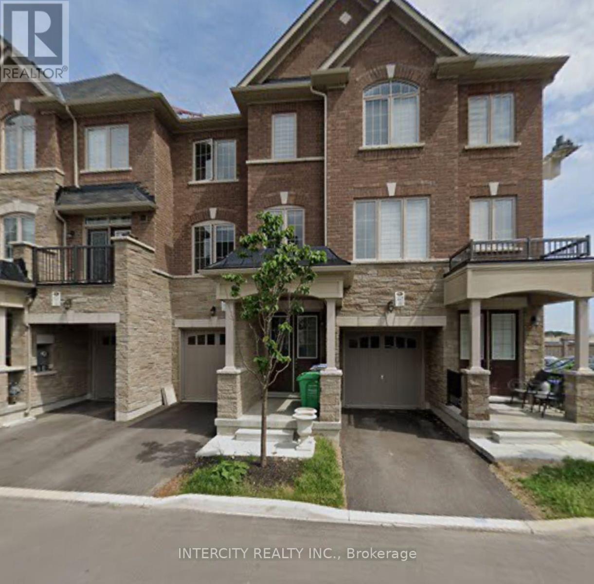 35 FAYE STREET, Brampton, Ontario
