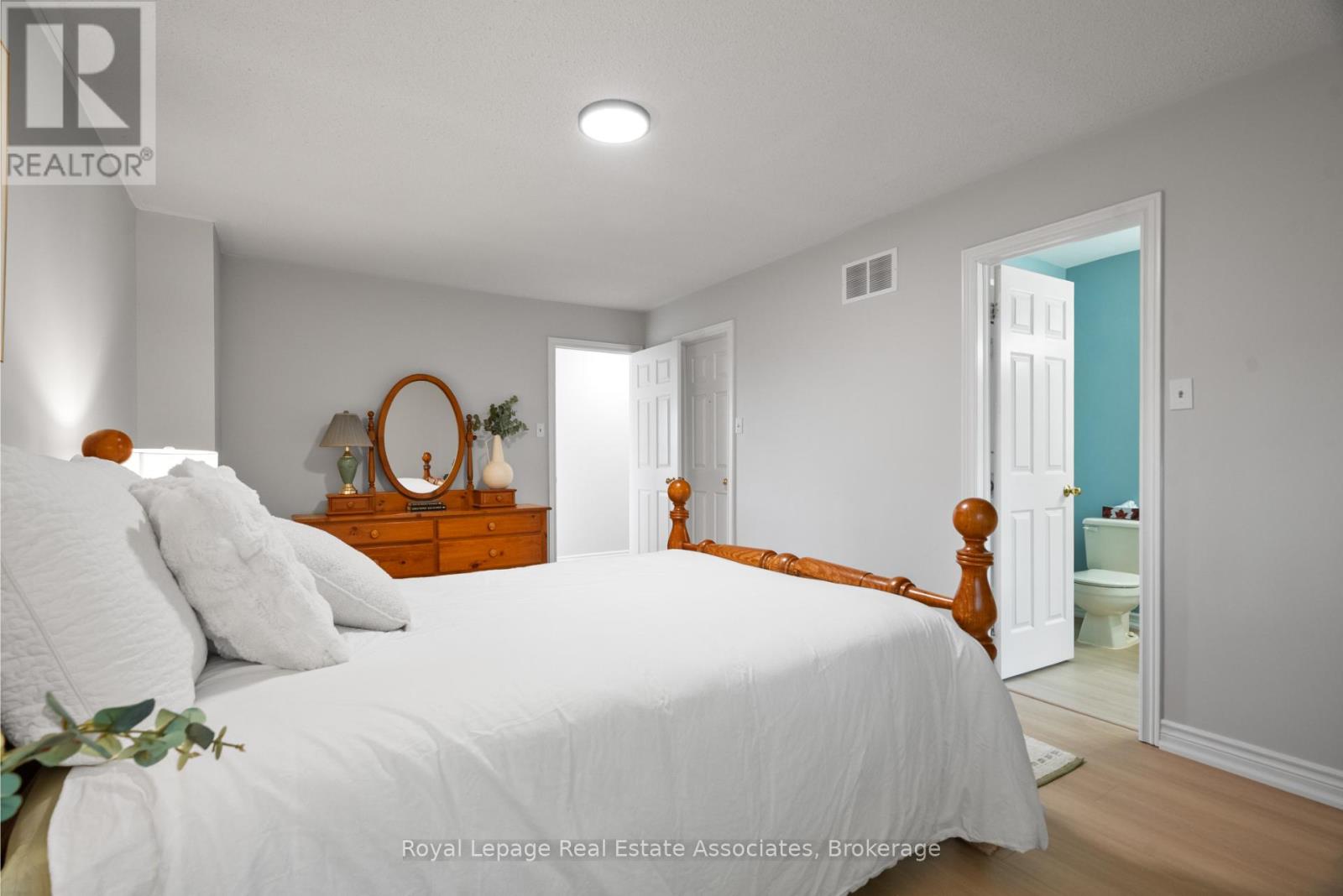 3439 Mulcaster Road, Mississauga, Ontario  L5L 5B1 - Photo 32 - W12452705