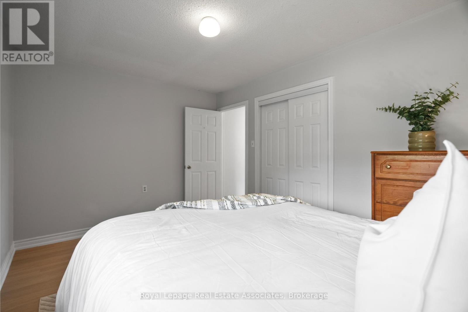 3439 Mulcaster Road, Mississauga, Ontario  L5L 5B1 - Photo 37 - W12452705