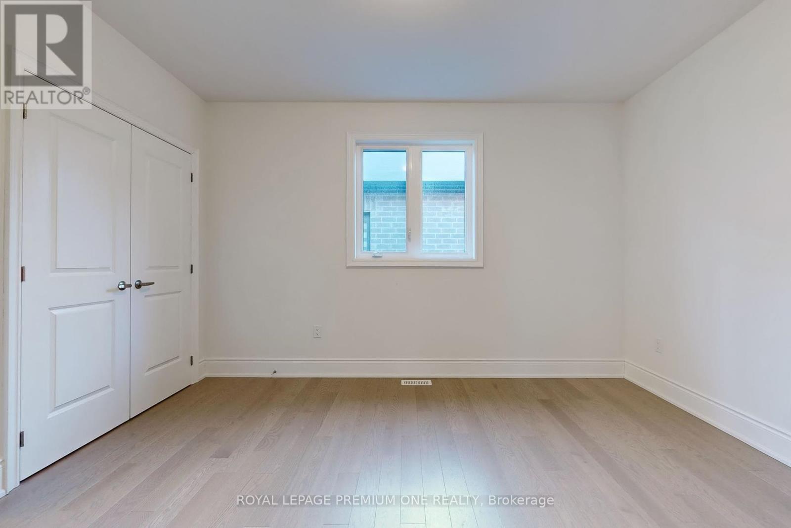 44 James Walker Avenue, Caledon (Caledon East), Ontario  L7C 1R5 - Photo 10 - W12452715