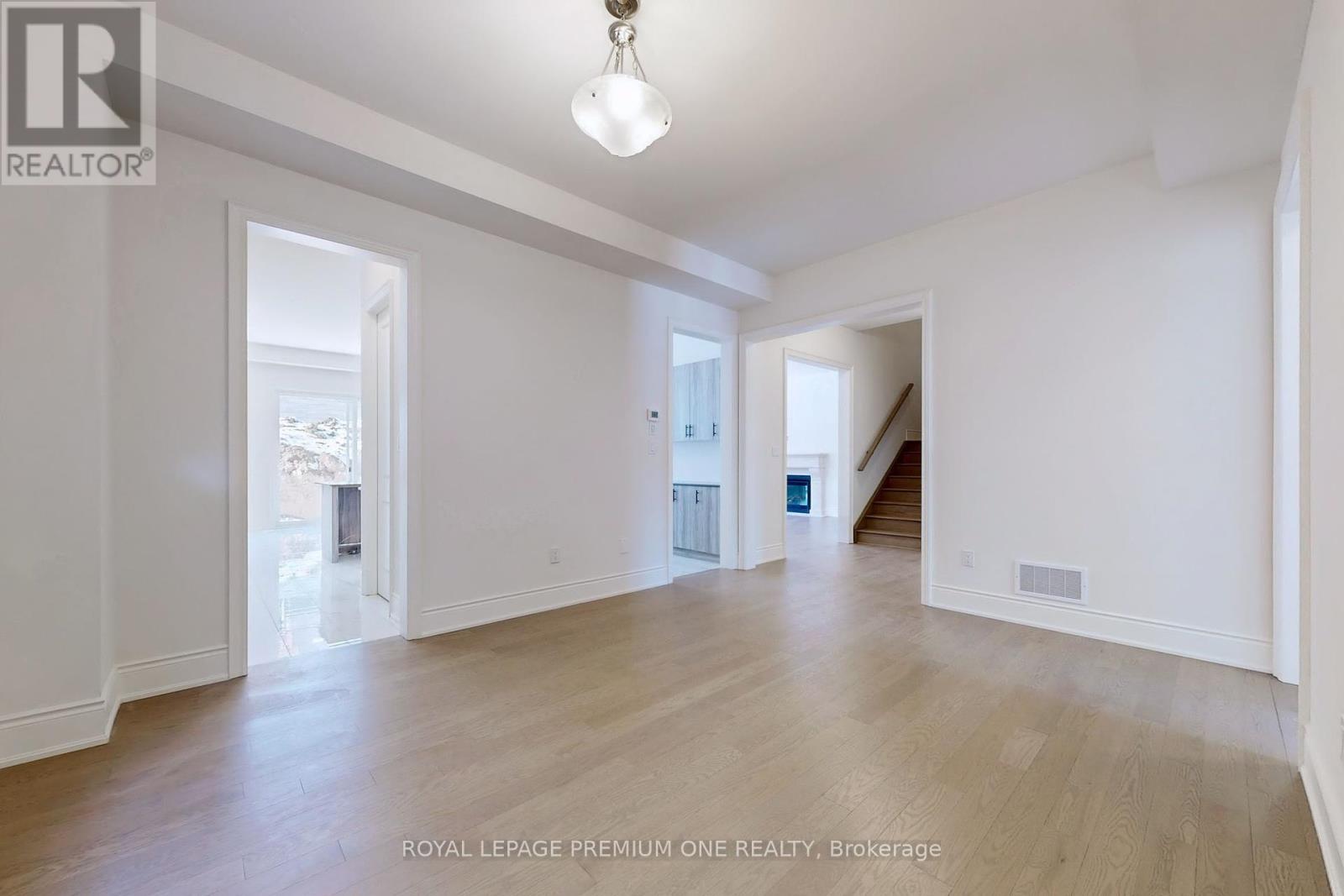 44 James Walker Avenue, Caledon (Caledon East), Ontario  L7C 1R5 - Photo 20 - W12452715