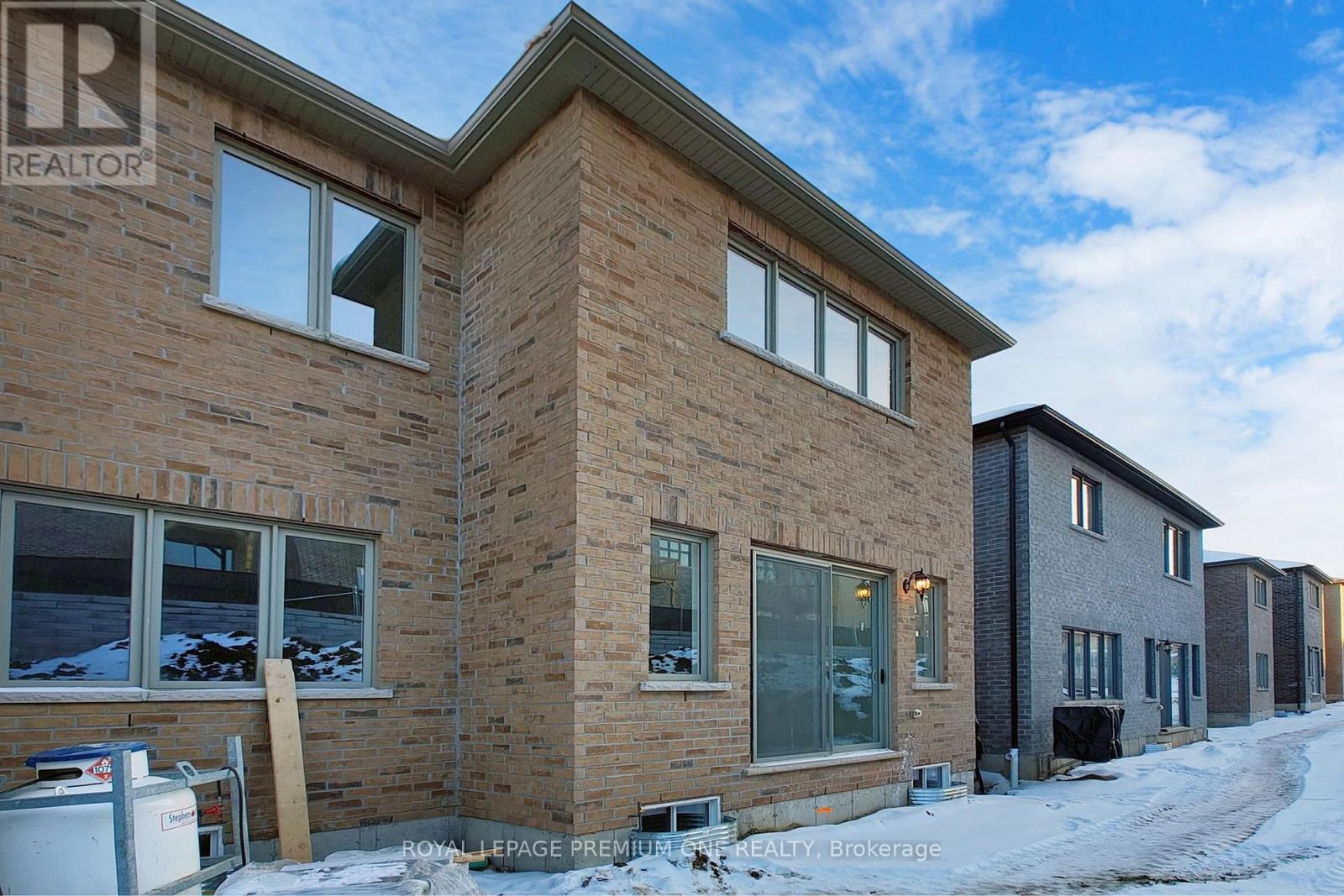 44 James Walker Avenue, Caledon (Caledon East), Ontario  L7C 1R5 - Photo 40 - W12452715