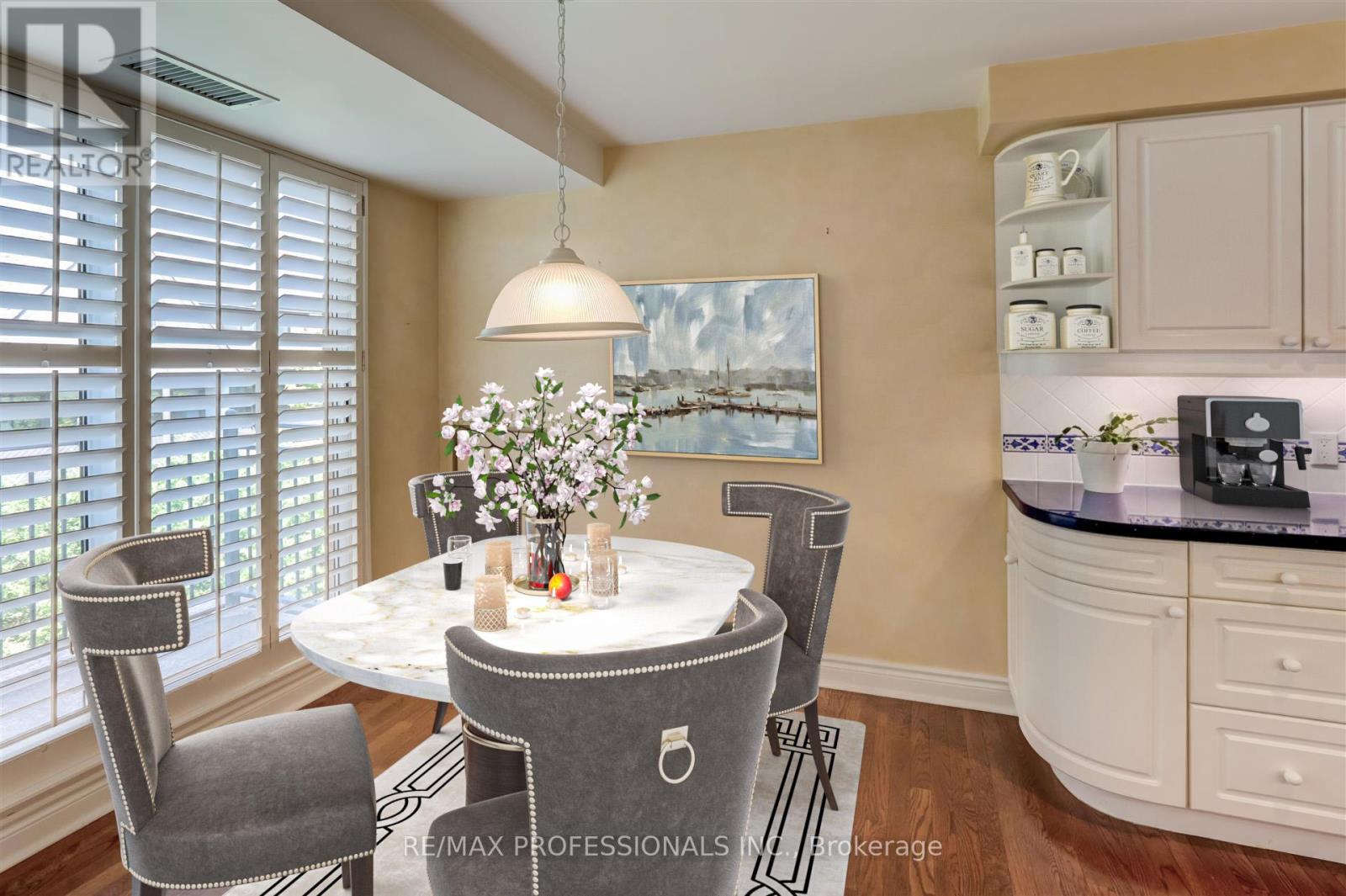 503 - 12 Old Mill Trail, Toronto, Ontario  M8X 2Z4 - Photo 10 - W12452729