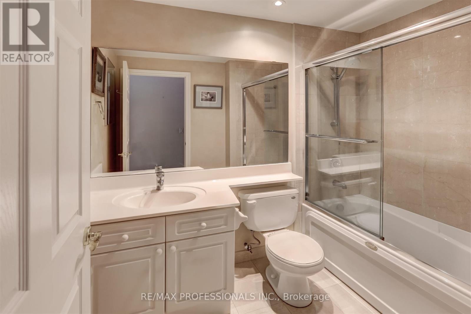 503 - 12 Old Mill Trail, Toronto, Ontario  M8X 2Z4 - Photo 16 - W12452729