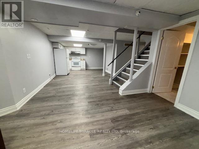 62 Cannon Crescent, Brampton, Ontario  L6Y 4L7 - Photo 6 - W12452731