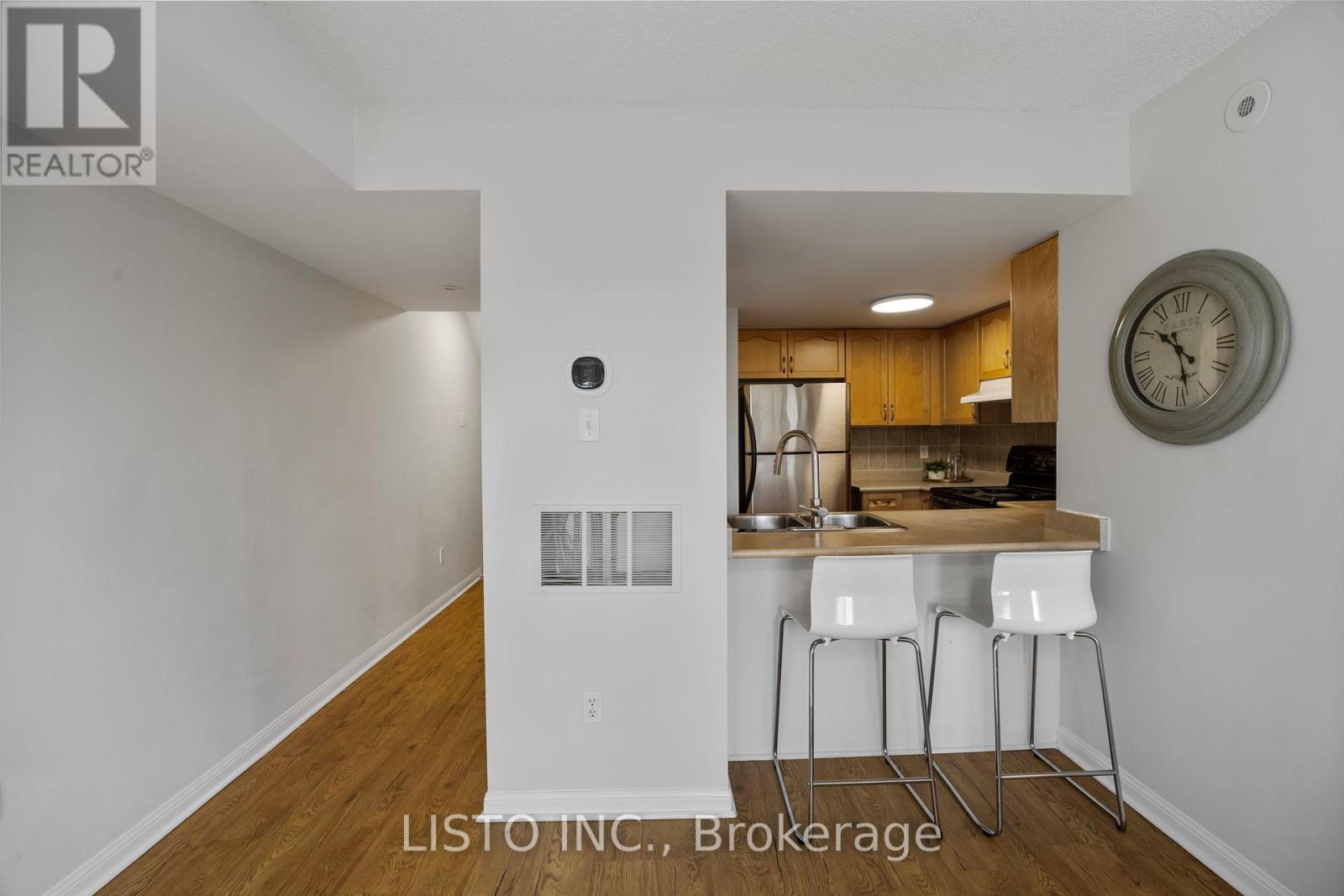 2106 - 55 George Appleton Way, Toronto (Downsview-Roding-Cfb), Ontario  M3M 0A2 - Photo 6 - W12452738