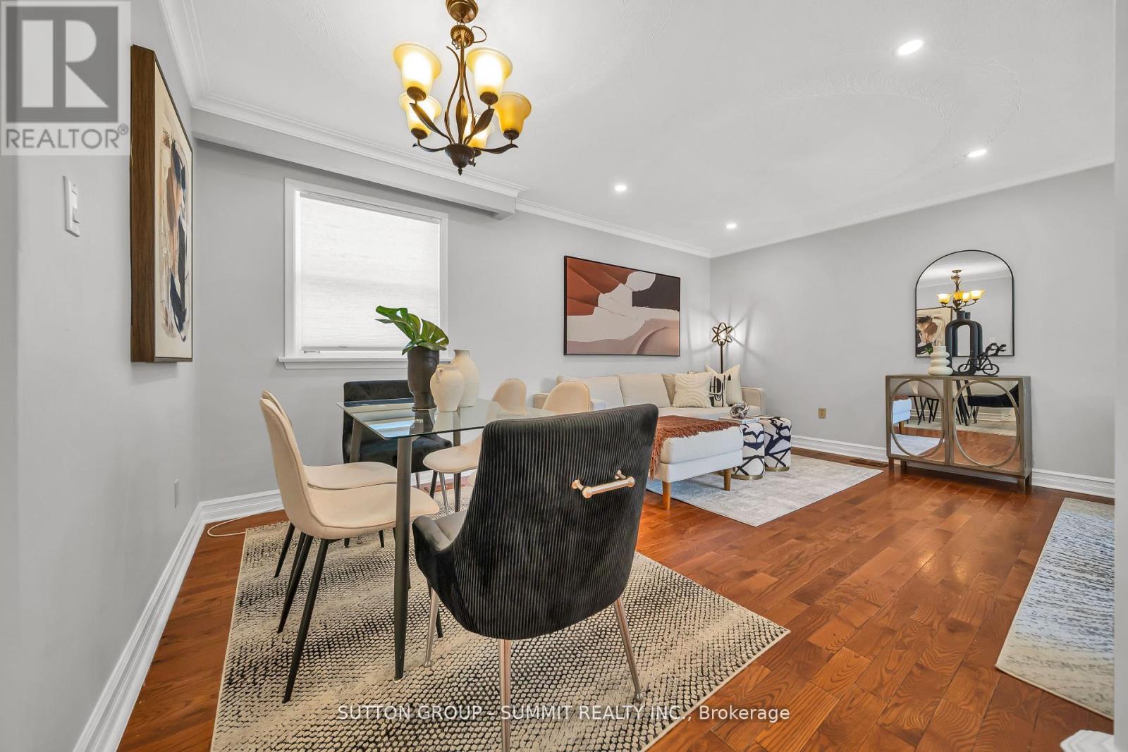 465 Seaton Drive, Oakville, Ontario  L5L 3Y3 - Photo 16 - W12452739