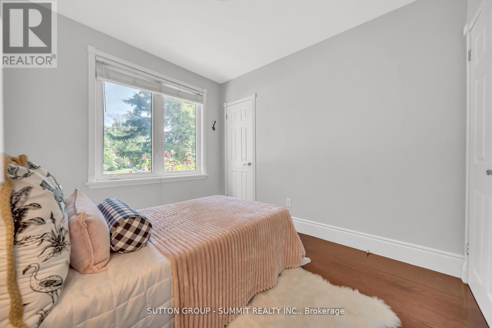 465 Seaton Drive, Oakville, Ontario  L5L 3Y3 - Photo 24 - W12452739
