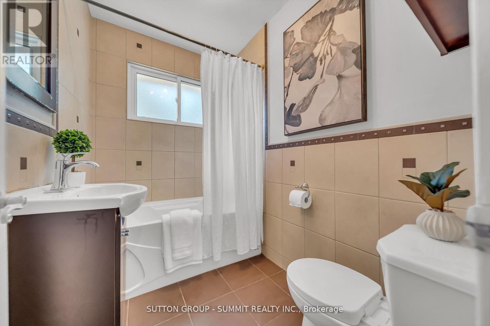 465 Seaton Drive, Oakville, Ontario  L5L 3Y3 - Photo 28 - W12452739