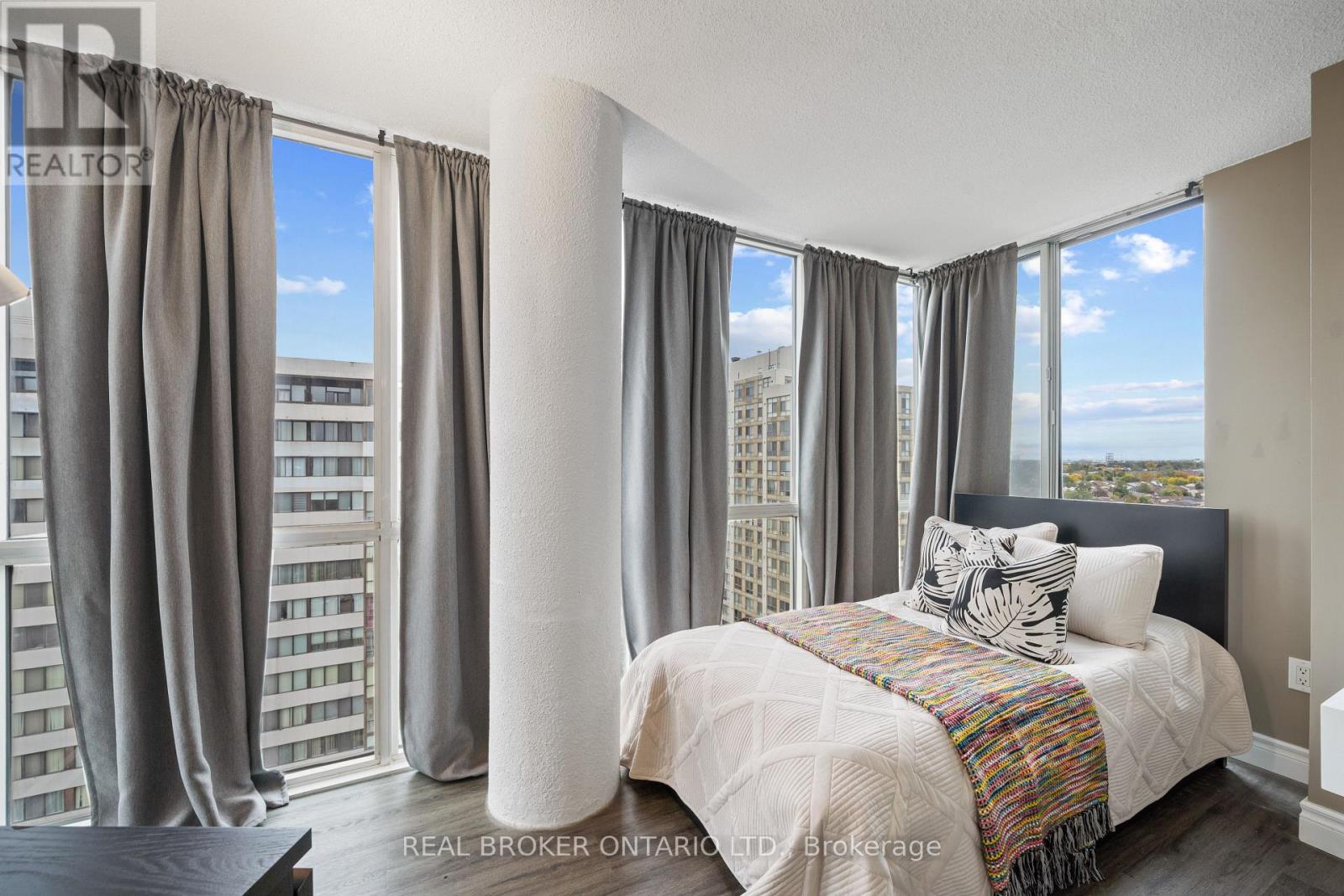 1402 - 10 Markbrook Lane, Toronto, Ontario  M9V 5E3 - Photo 11 - W12452740