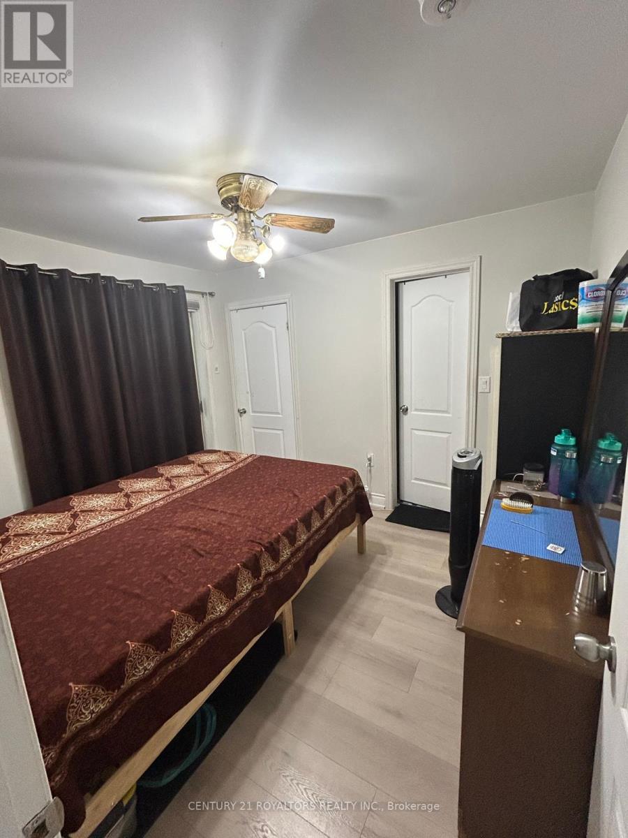121 Denison Avenue, Brampton, Ontario  L6X 1E9 - Photo 11 - W12452745