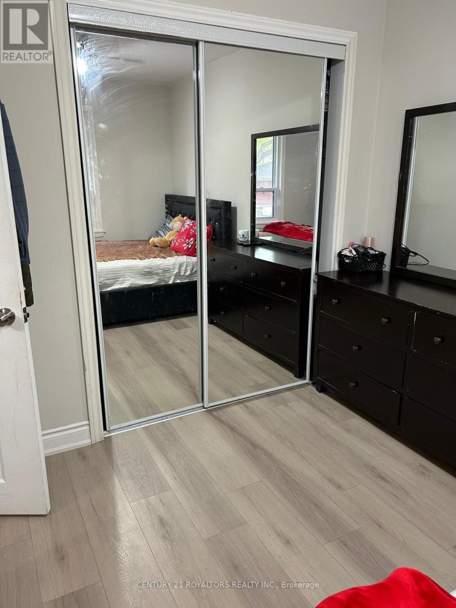121 Denison Avenue, Brampton, Ontario  L6X 1E9 - Photo 16 - W12452745
