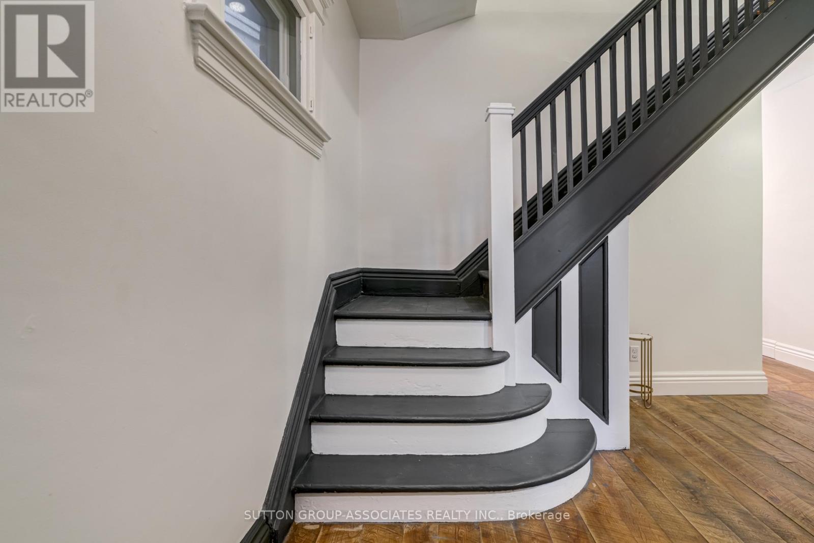 960 Shaw Street, Toronto, Ontario  M6G 3M7 - Photo 19 - W12452746