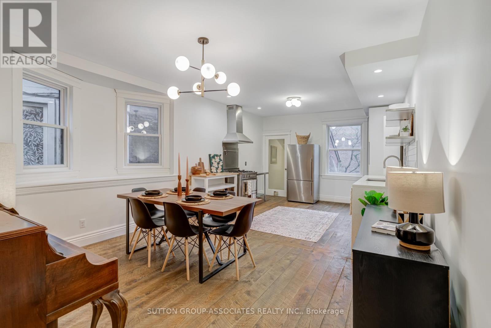 960 Shaw Street, Toronto, Ontario  M6G 3M7 - Photo 5 - W12452746