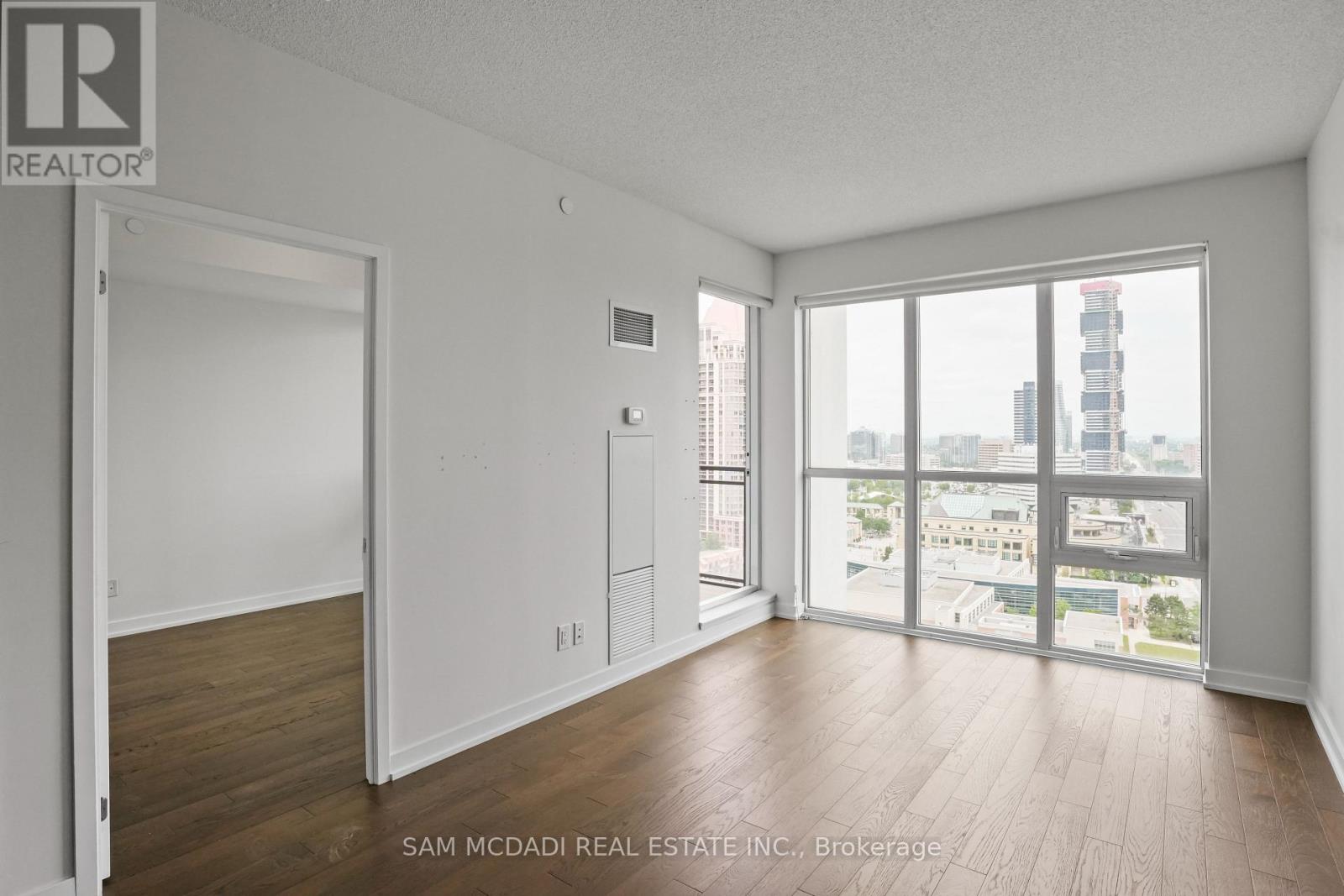 1706 - 4011 Brickstone Mews, Mississauga, Ontario  L5B 0G3 - Photo 8 - W12452749
