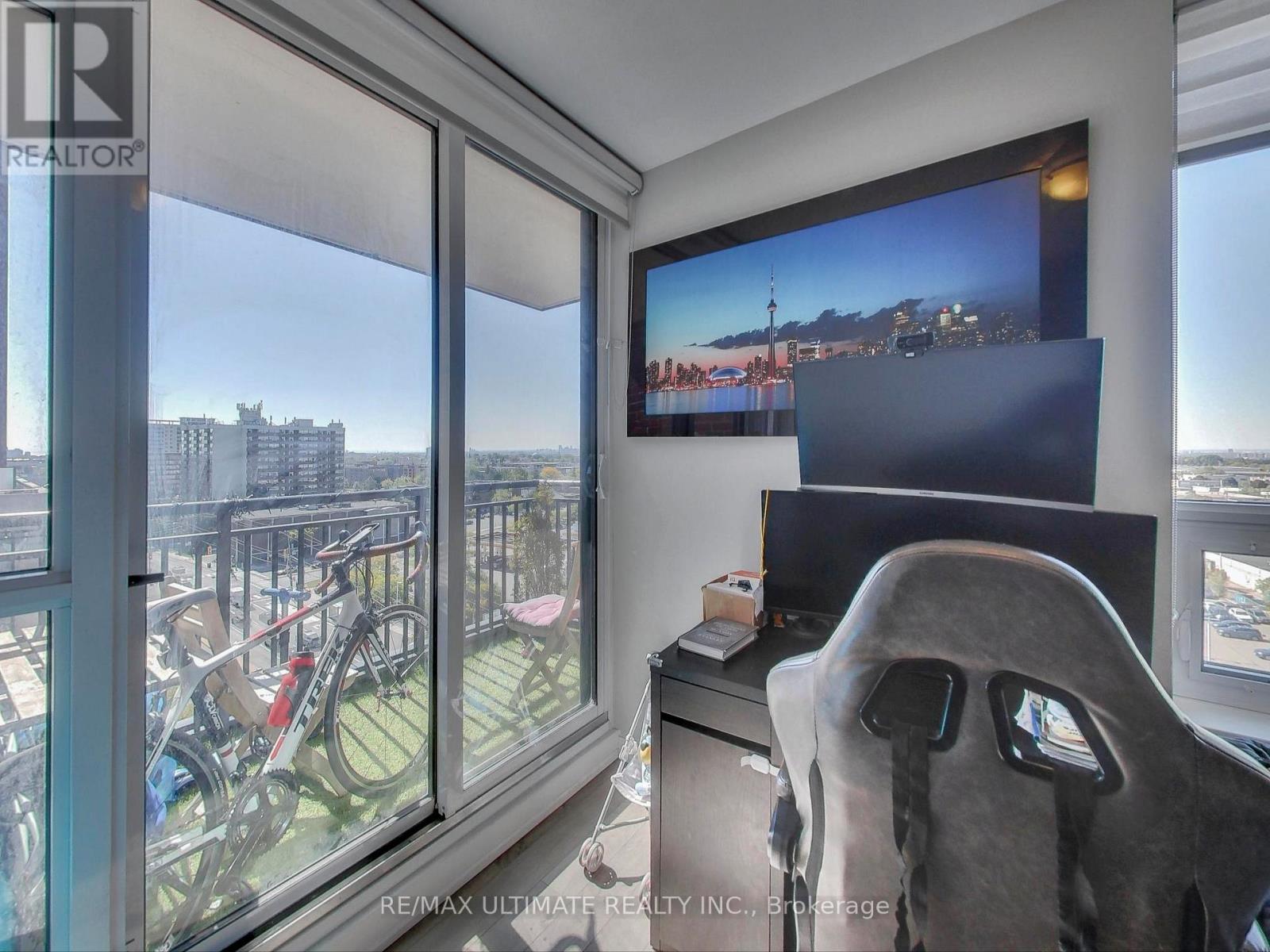 1012 - 3091 Dufferin Street, Toronto, Ontario  M6A 0C4 - Photo 13 - W12452757