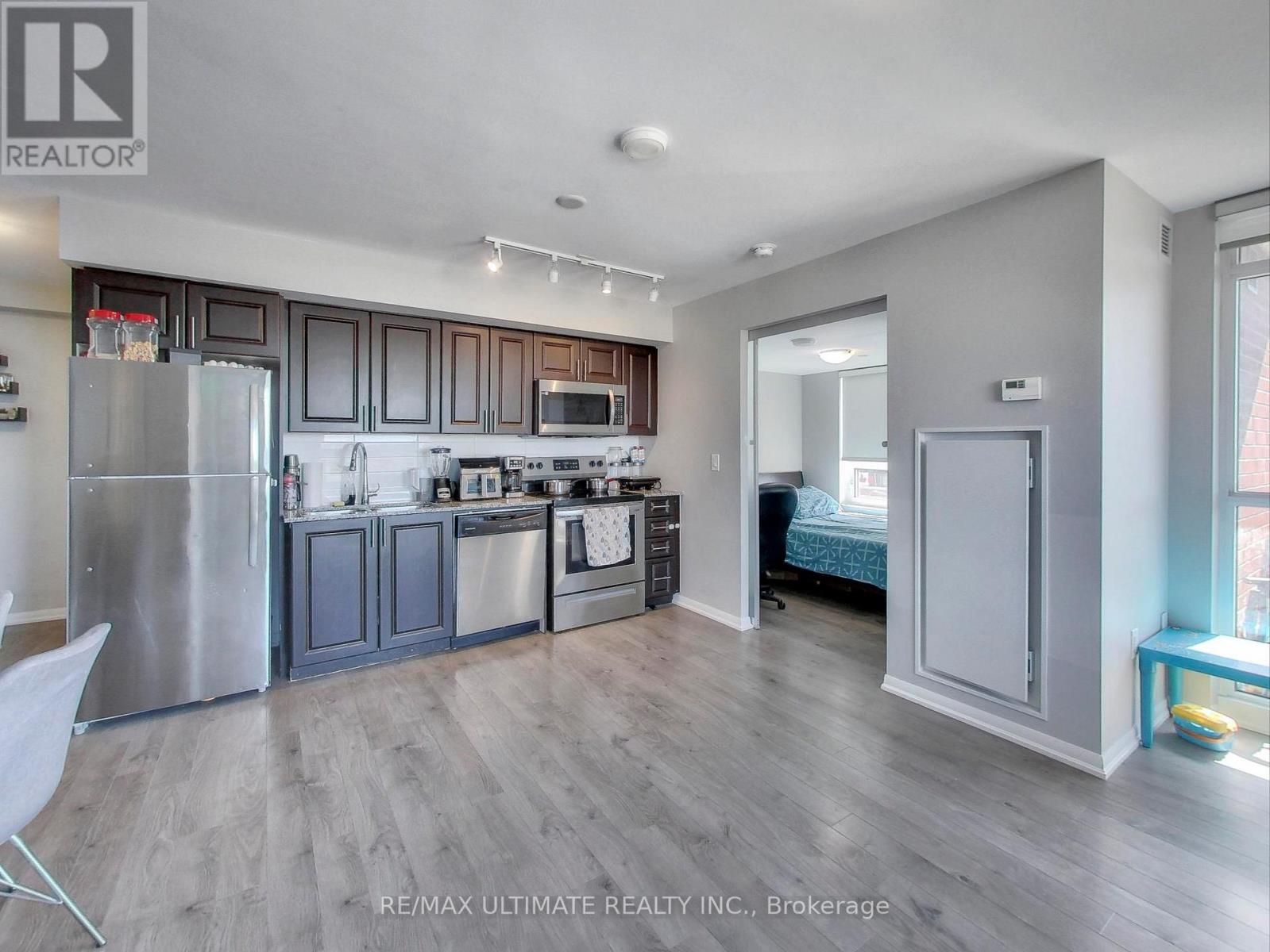 1012 - 3091 Dufferin Street, Toronto, Ontario  M6A 0C4 - Photo 8 - W12452757