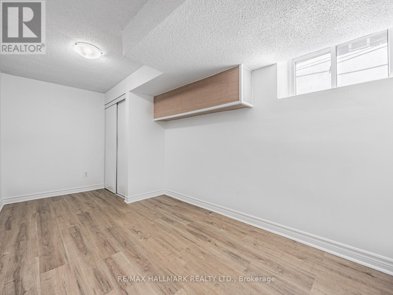 Lower - 8 Redwood Avenue, Toronto, Ontario  M4L 2S6 - Photo 5 - E12443898