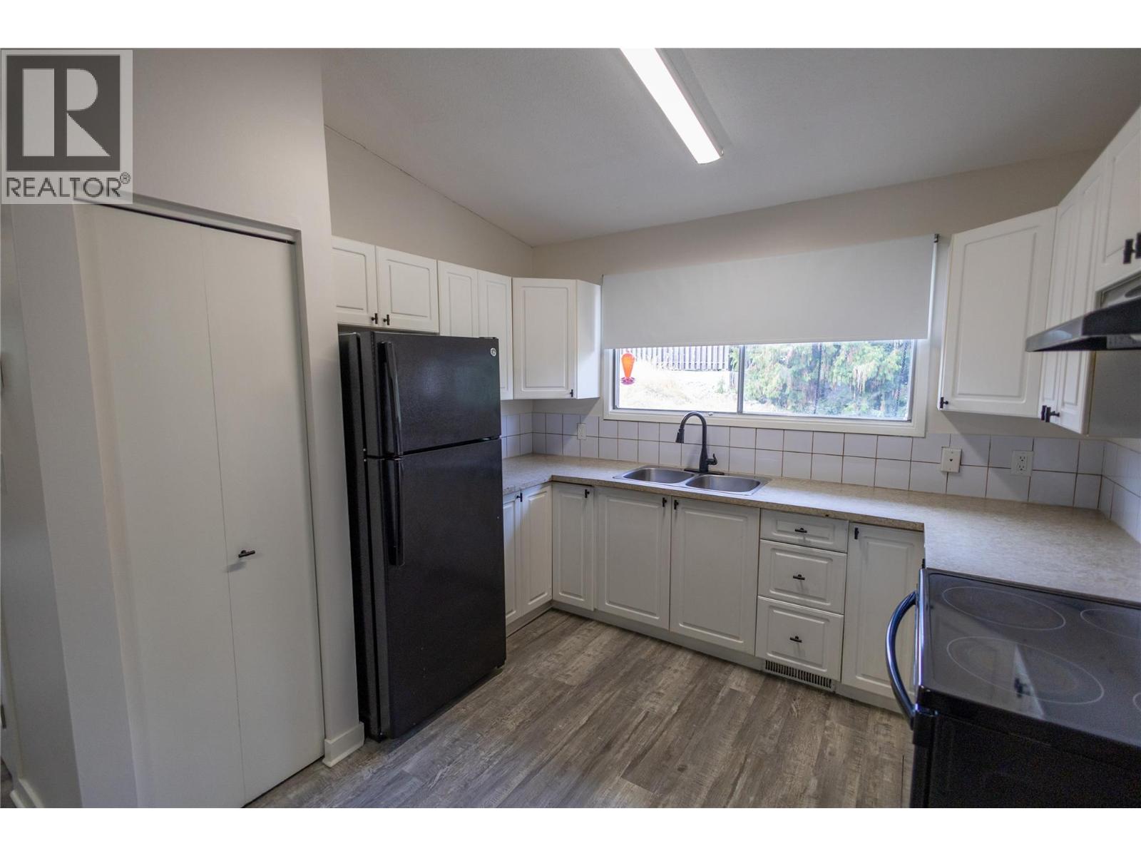 11309 Coldstream Creek Road, Coldstream, British Columbia  V1B 1E1 - Photo 19 - 10365428