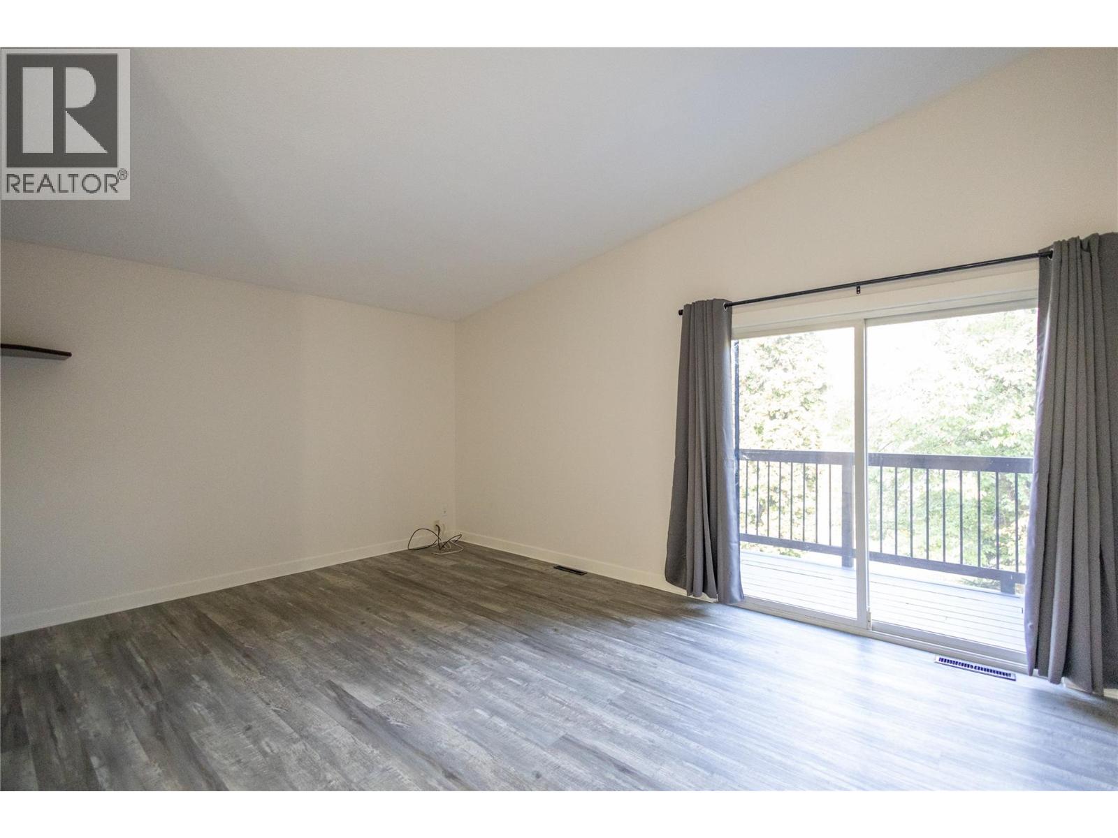 11309 Coldstream Creek Road, Coldstream, British Columbia  V1B 1E1 - Photo 23 - 10365428