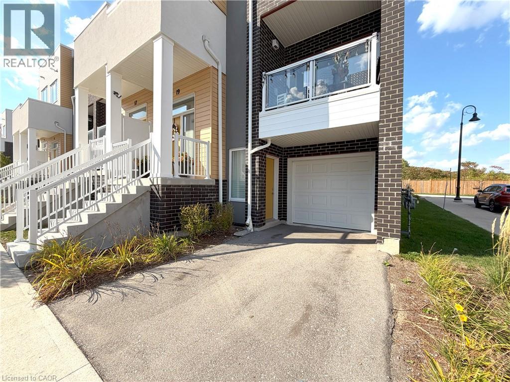 19 Visionary Avenue Unit# 98, Kitchener, Ontario  N2R 0R7 - Photo 3 - 40777707