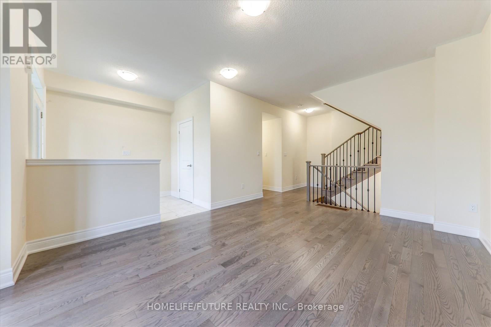 317 Kirkham Drive, Markham, Ontario  L3S 0E9 - Photo 7 - N12450827