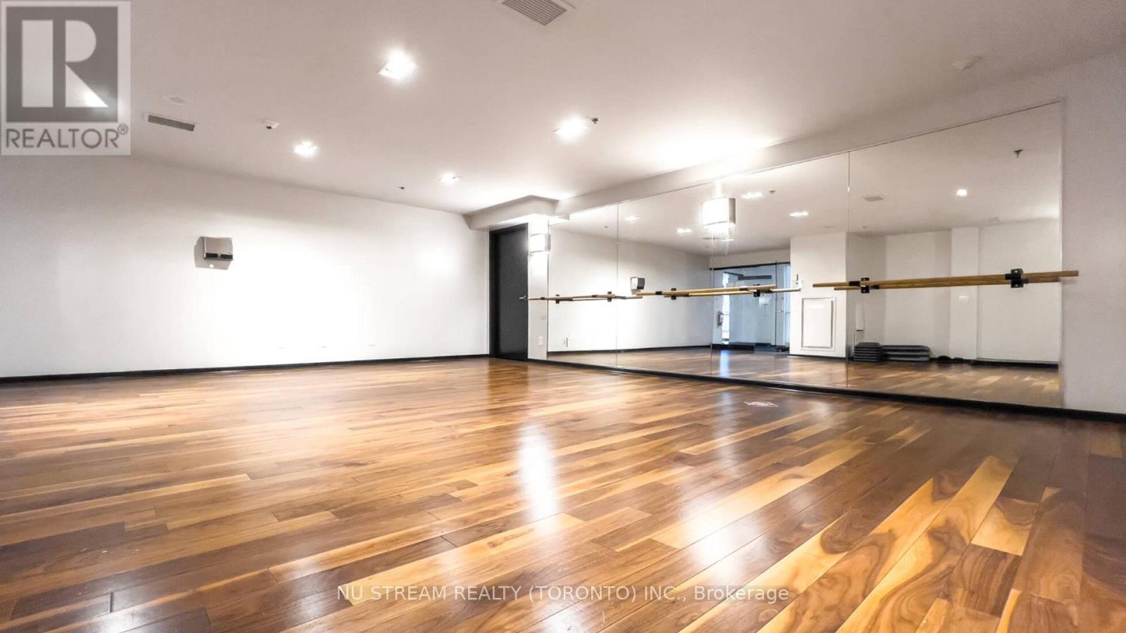 3006 - 219 Fort York Boulevard, Toronto, Ontario  M5V 1B1 - Photo 27 - C12451771