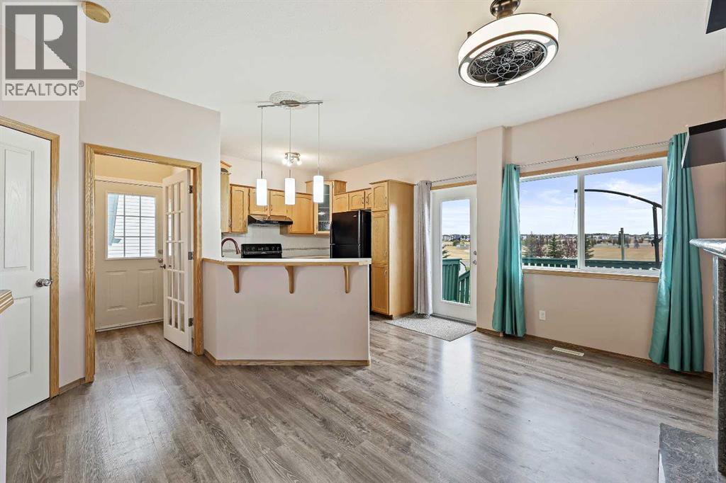 30 Meadowpark Place, Carstairs, Alberta  T0M 0N0 - Photo 10 - A2261073