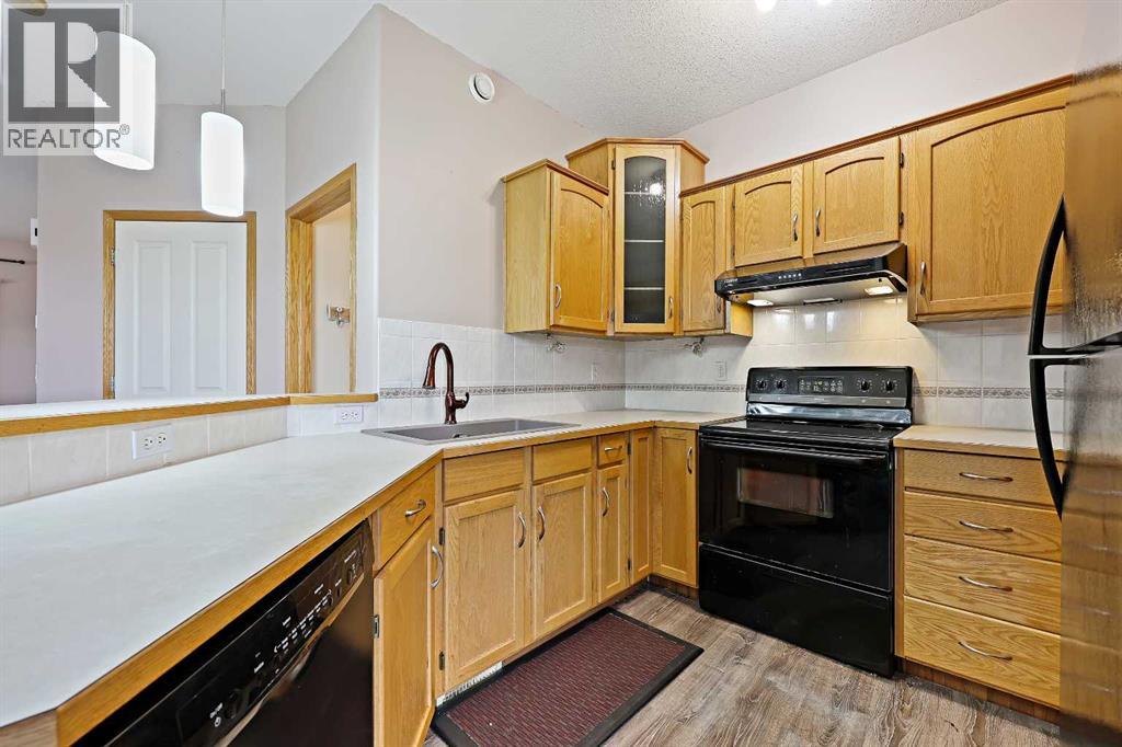 30 Meadowpark Place, Carstairs, Alberta  T0M 0N0 - Photo 15 - A2261073