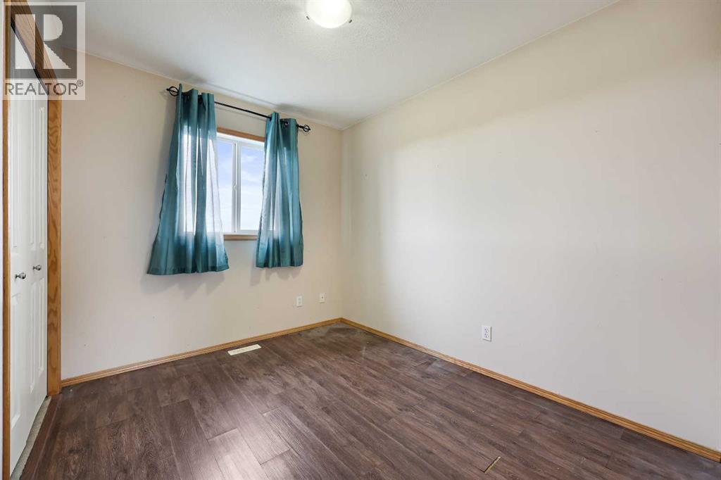 30 Meadowpark Place, Carstairs, Alberta  T0M 0N0 - Photo 22 - A2261073