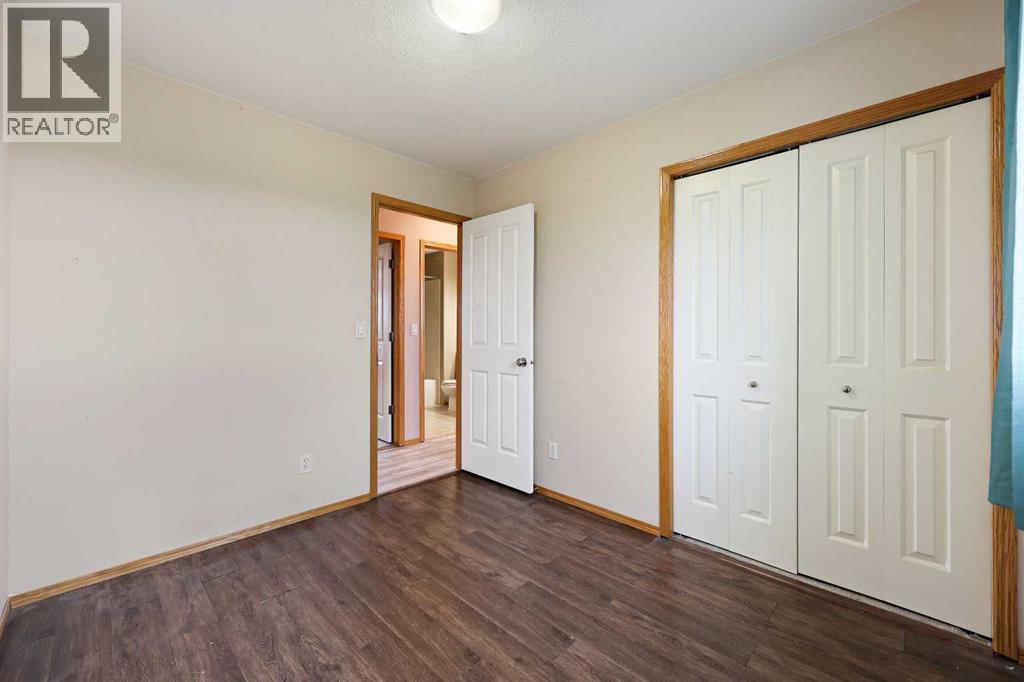 30 Meadowpark Place, Carstairs, Alberta  T0M 0N0 - Photo 23 - A2261073