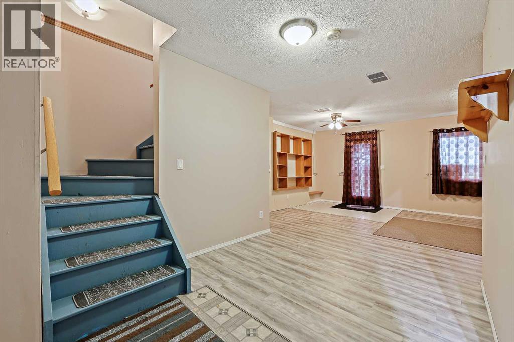 30 Meadowpark Place, Carstairs, Alberta  T0M 0N0 - Photo 28 - A2261073