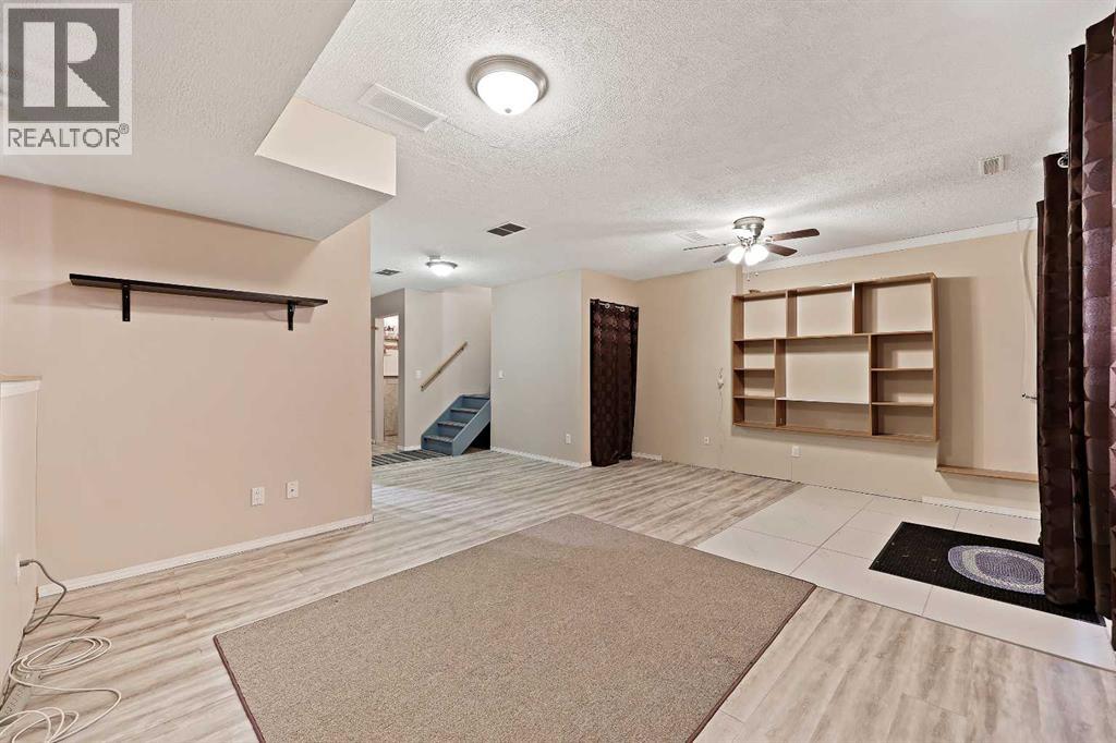 30 Meadowpark Place, Carstairs, Alberta  T0M 0N0 - Photo 31 - A2261073