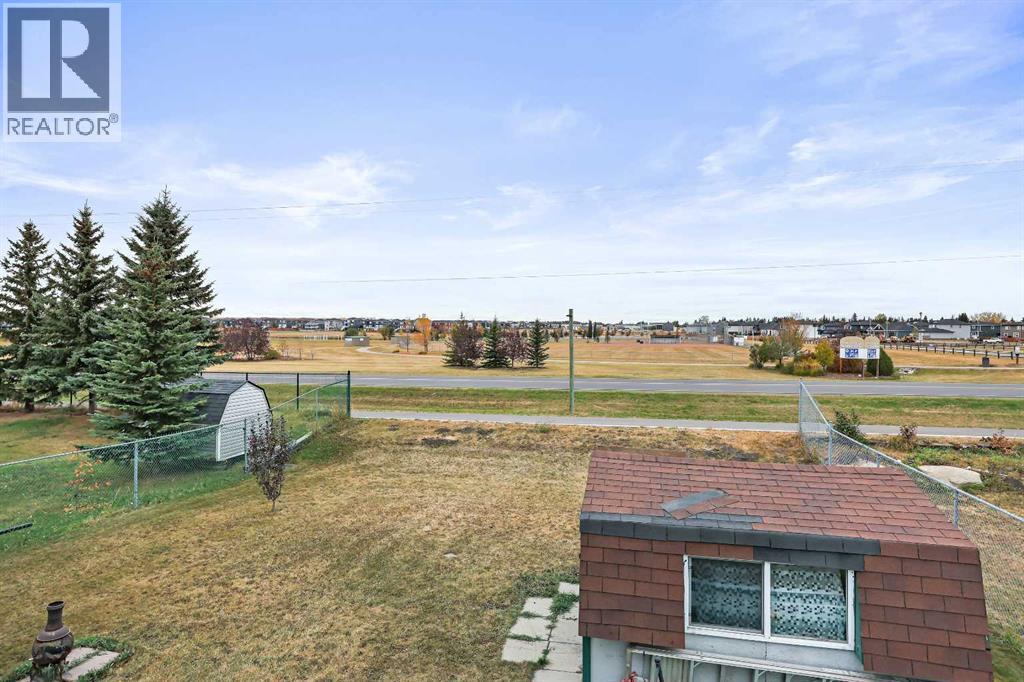 30 Meadowpark Place, Carstairs, Alberta  T0M 0N0 - Photo 36 - A2261073
