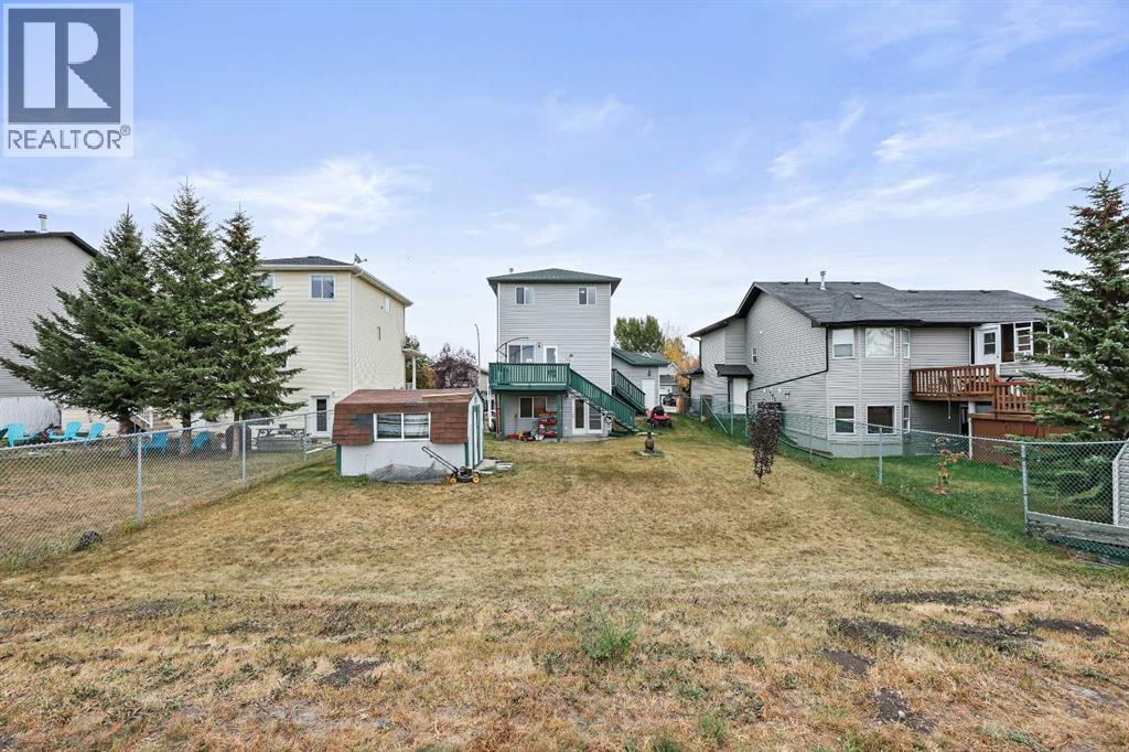 30 Meadowpark Place, Carstairs, Alberta  T0M 0N0 - Photo 39 - A2261073