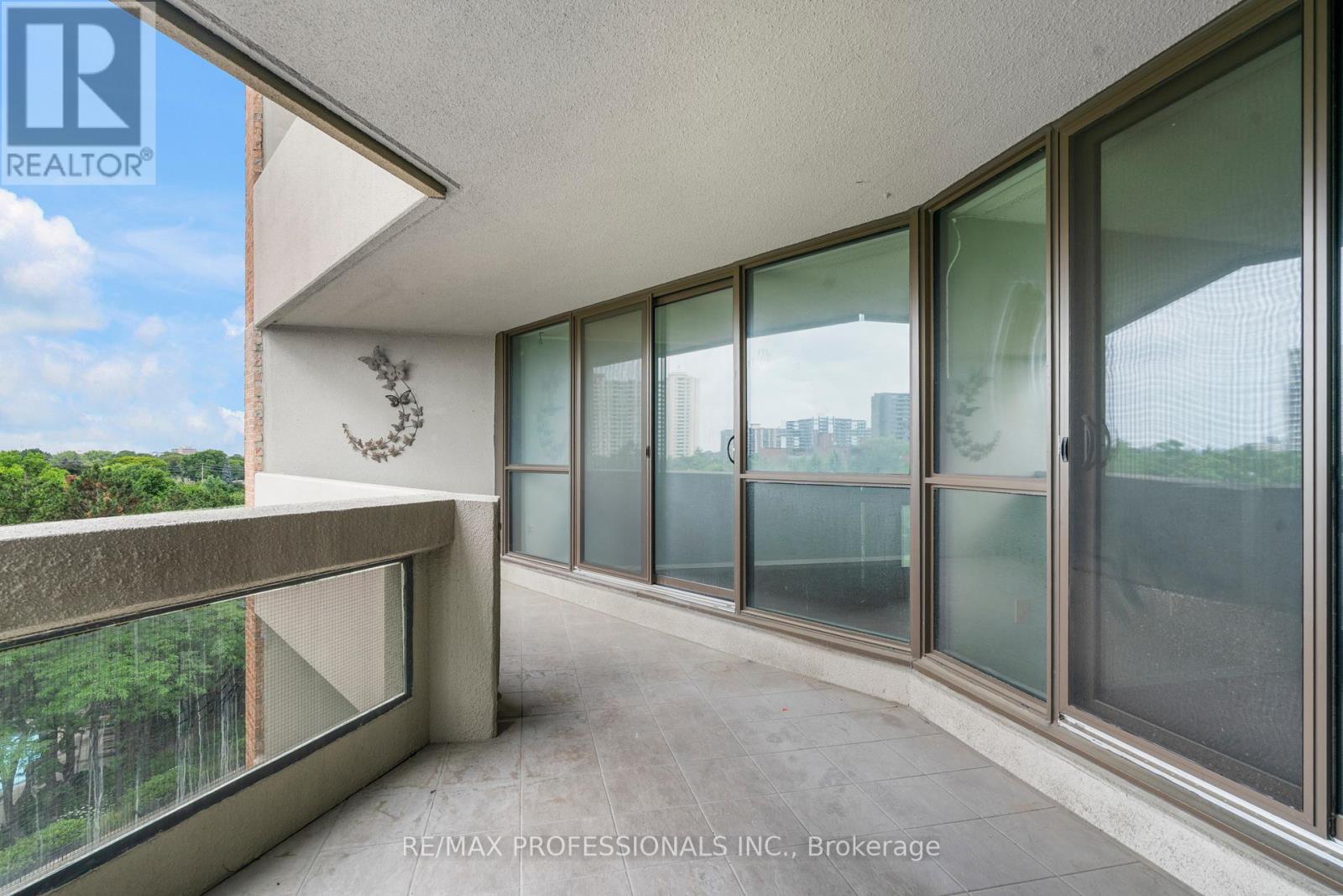 601 - 2010 Islington Avenue, Toronto, Ontario  M9P 3S8 - Photo 15 - W12452712